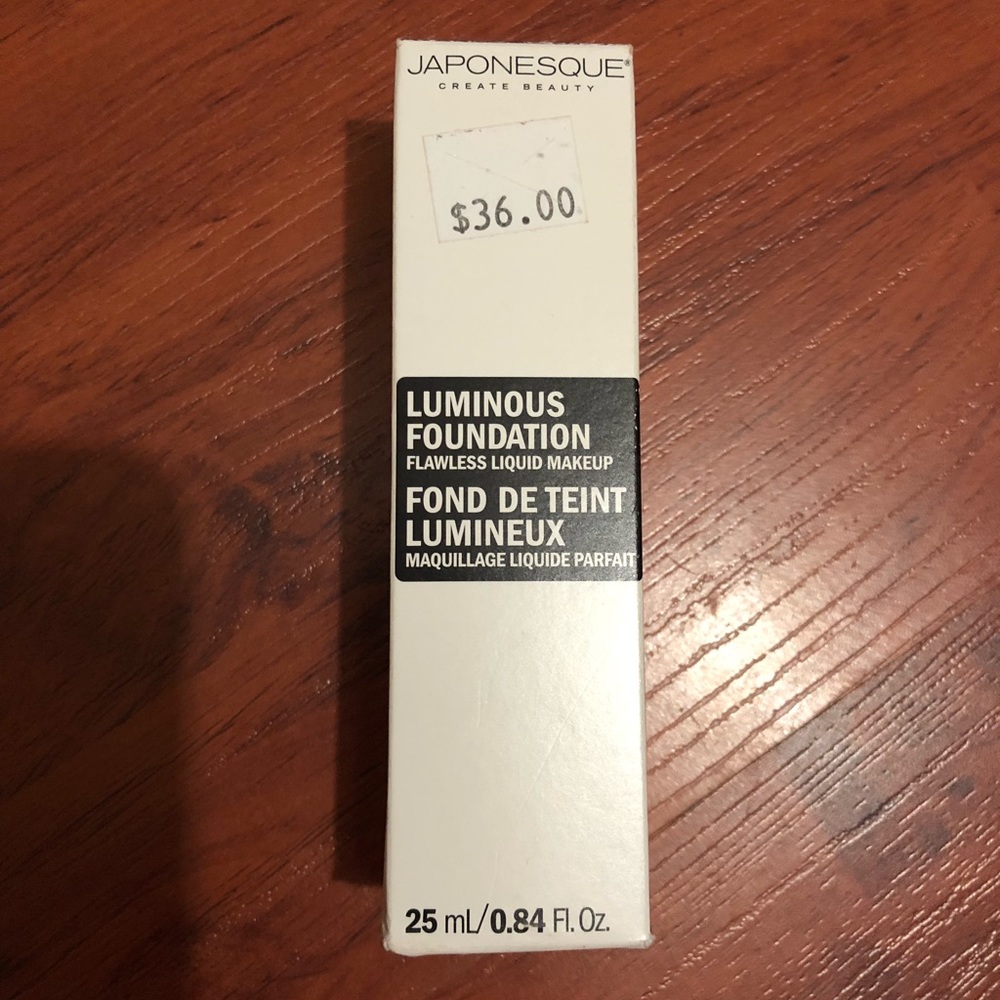 💎Japonesque luminous foundation- shade 01 NEW💎